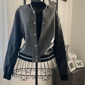 Abercrombie & Fitch Gray and Black Tweed Jacket